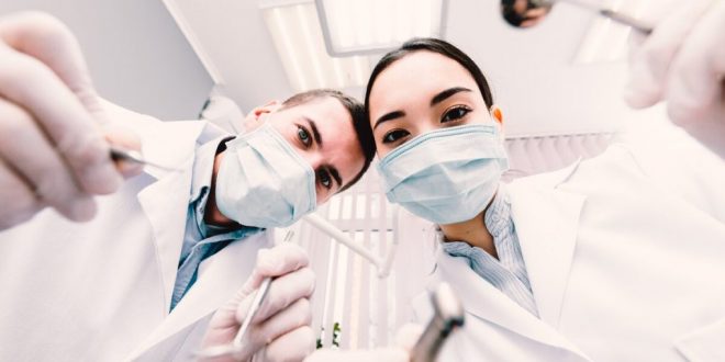 Работа и зарплата стоматолога в Америке