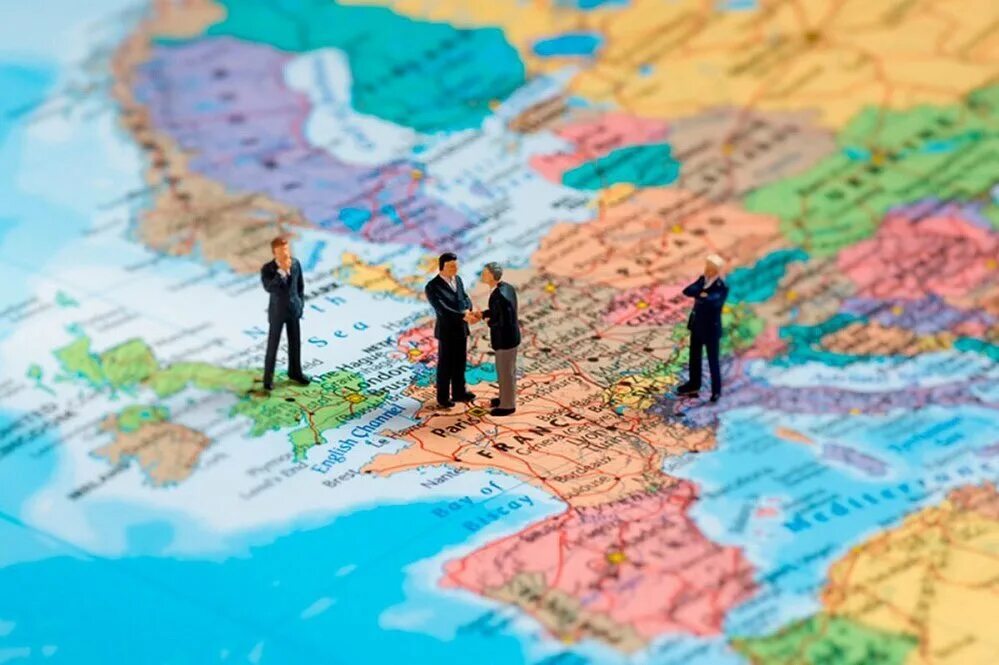 Несколько важных шагов для успешной организации переезда в Европу: определение цели и места переезда и изучение языка